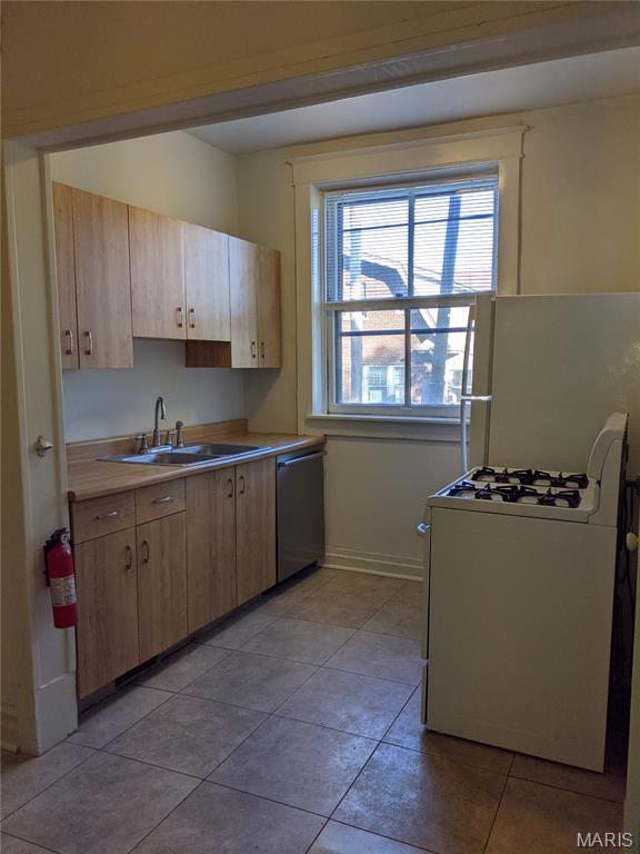 Oakland Add 01 - Residential Income