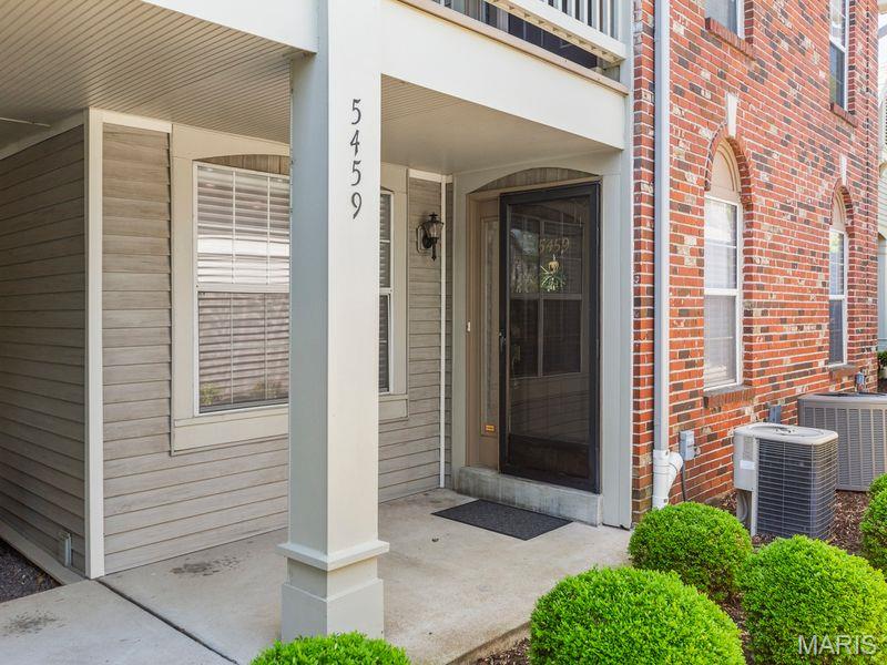 Kenrick Parke Condo Ph One - Residential