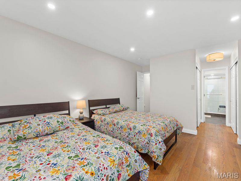 Kenrick Parke Condo Ph One - Residential