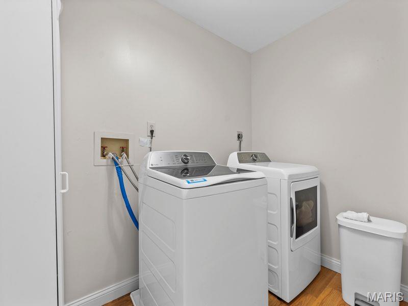 Kenrick Parke Condo Ph One - Residential