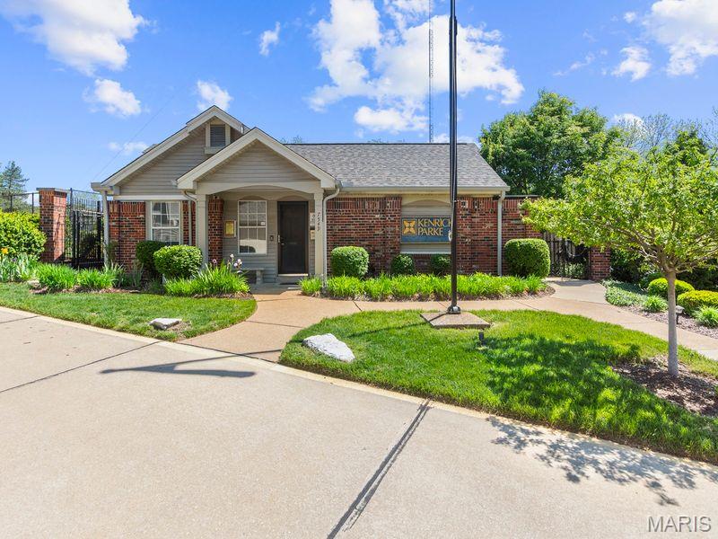 Kenrick Parke Condo Ph One - Residential