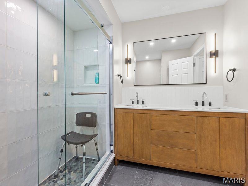 Kenrick Parke Condo Ph One - Residential