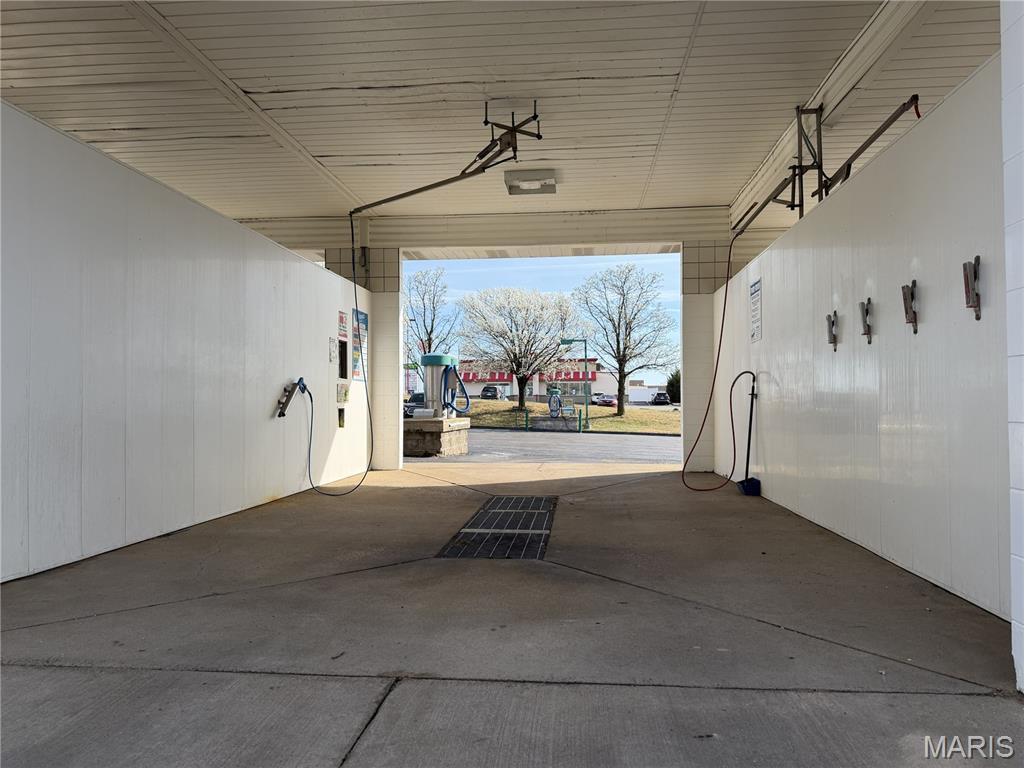 Ridgetop Plaza - Commercial Sale