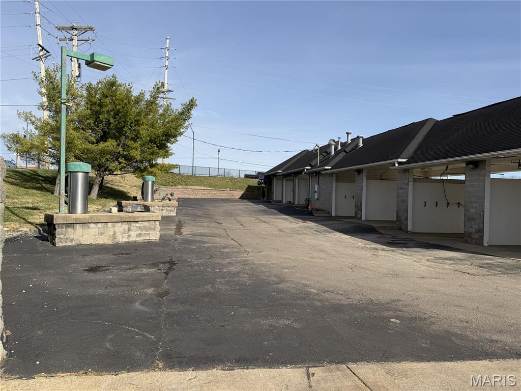 Ridgetop Plaza - Commercial Sale