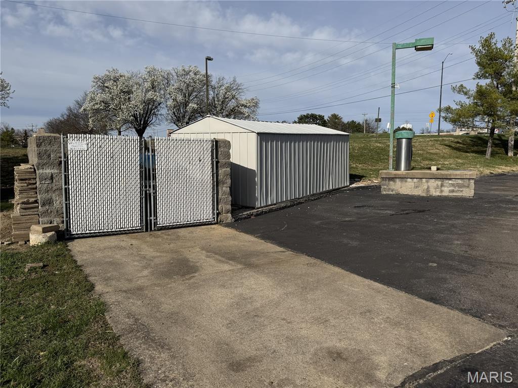 Ridgetop Plaza - Commercial Sale