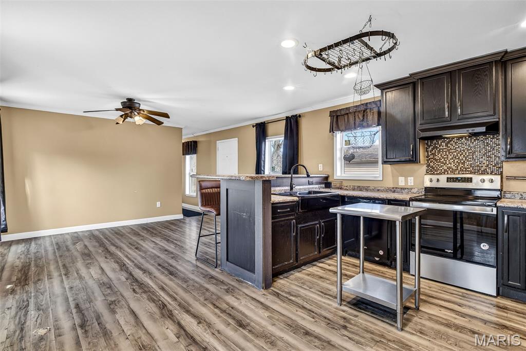 Town/Esther - Residential