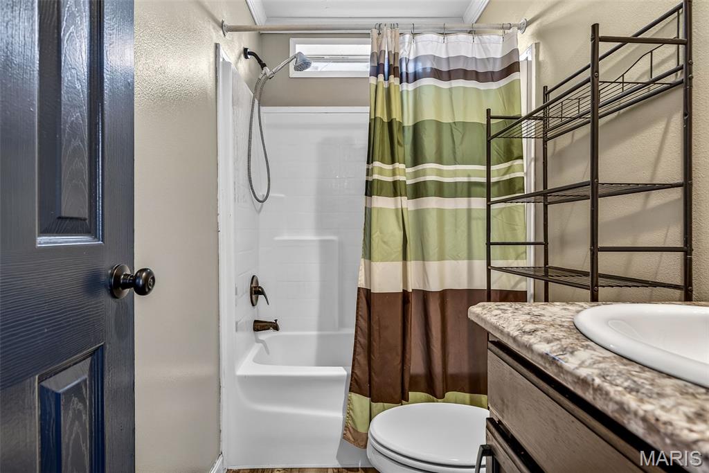 Town/Esther - Residential