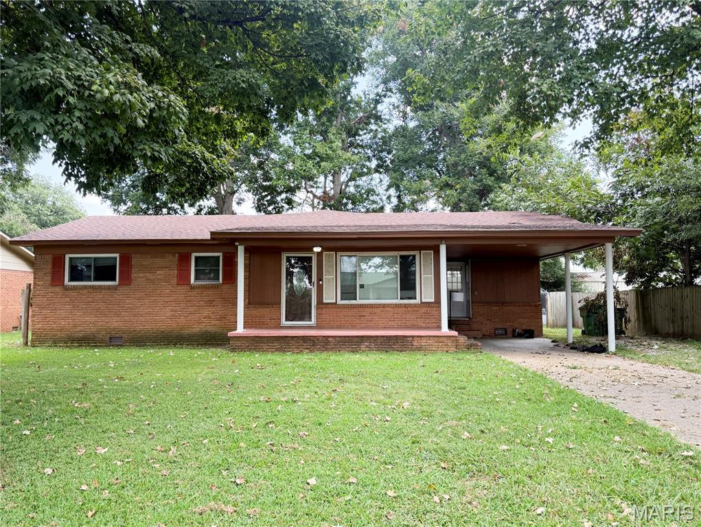 Photo of 1209 Zaida Avenue, Caruthersville, MO 63830 (MLS # 26057367)