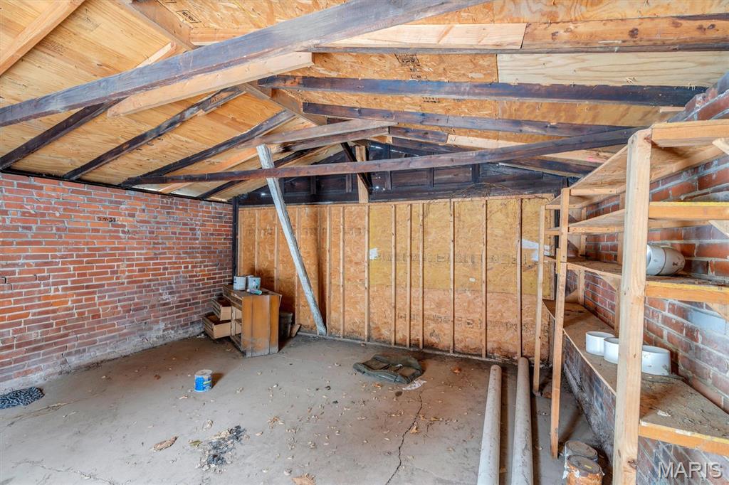 Lee Carr Add - Residential Income