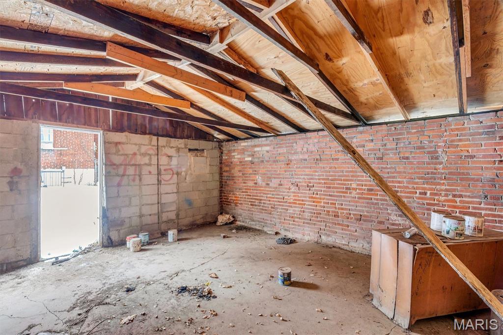 Lee Carr Add - Residential Income