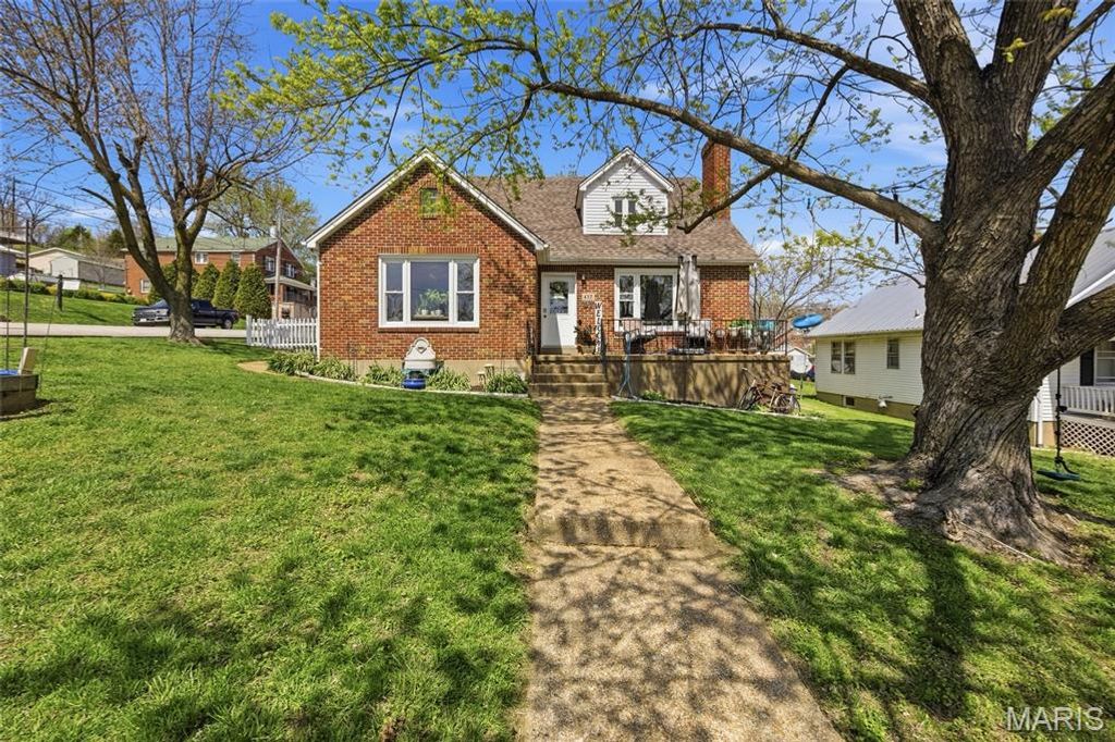 Photo of 437 W 8th Street, Hermann, MO 65041 (MLS # 26019247)