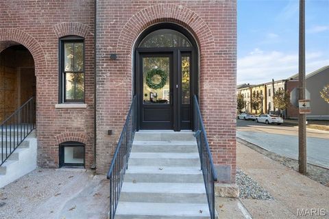 Tiny photo for 1201 Mackay Place, St Louis, MO 63104 (MLS # 26025970)