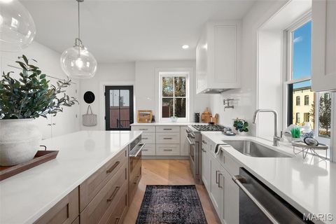 Tiny photo for 1201 Mackay Place, St Louis, MO 63104 (MLS # 26025970)