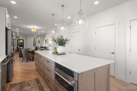 Tiny photo for 1201 Mackay Place, St Louis, MO 63104 (MLS # 26025970)