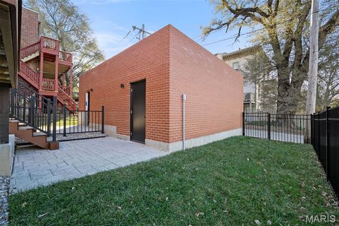 Tiny photo for 1201 Mackay Place, St Louis, MO 63104 (MLS # 26025970)