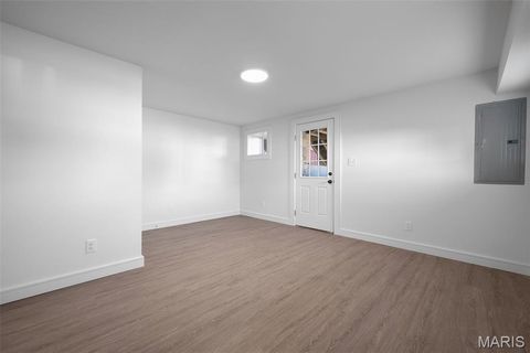 Tiny photo for 1201 Mackay Place, St Louis, MO 63104 (MLS # 26025970)