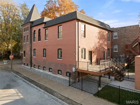 Tiny photo for 1201 Mackay Place, St Louis, MO 63104 (MLS # 26025970)