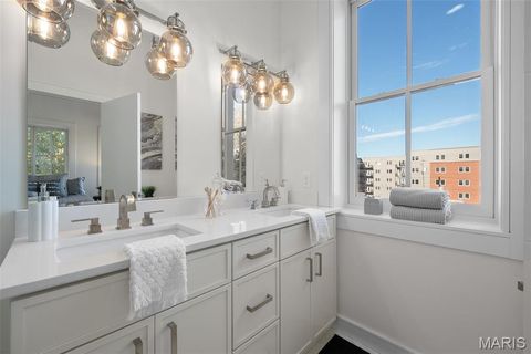 Tiny photo for 1201 Mackay Place, St Louis, MO 63104 (MLS # 26025970)