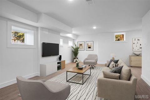 Tiny photo for 1201 Mackay Place, St Louis, MO 63104 (MLS # 26025970)