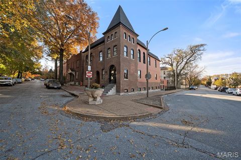 Tiny photo for 1201 Mackay Place, St Louis, MO 63104 (MLS # 26025970)