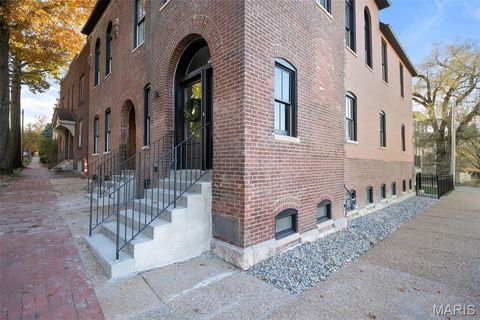 Tiny photo for 1201 Mackay Place, St Louis, MO 63104 (MLS # 26025970)
