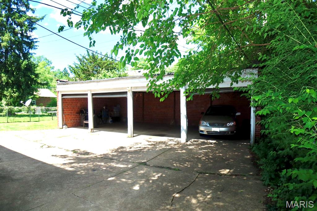 Balsons Sub Of Shaftesbury Heights - Residential Income