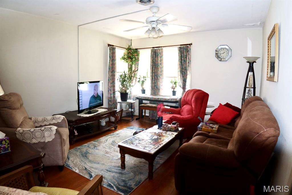 Balsons Sub Of Shaftesbury Heights - Residential Income