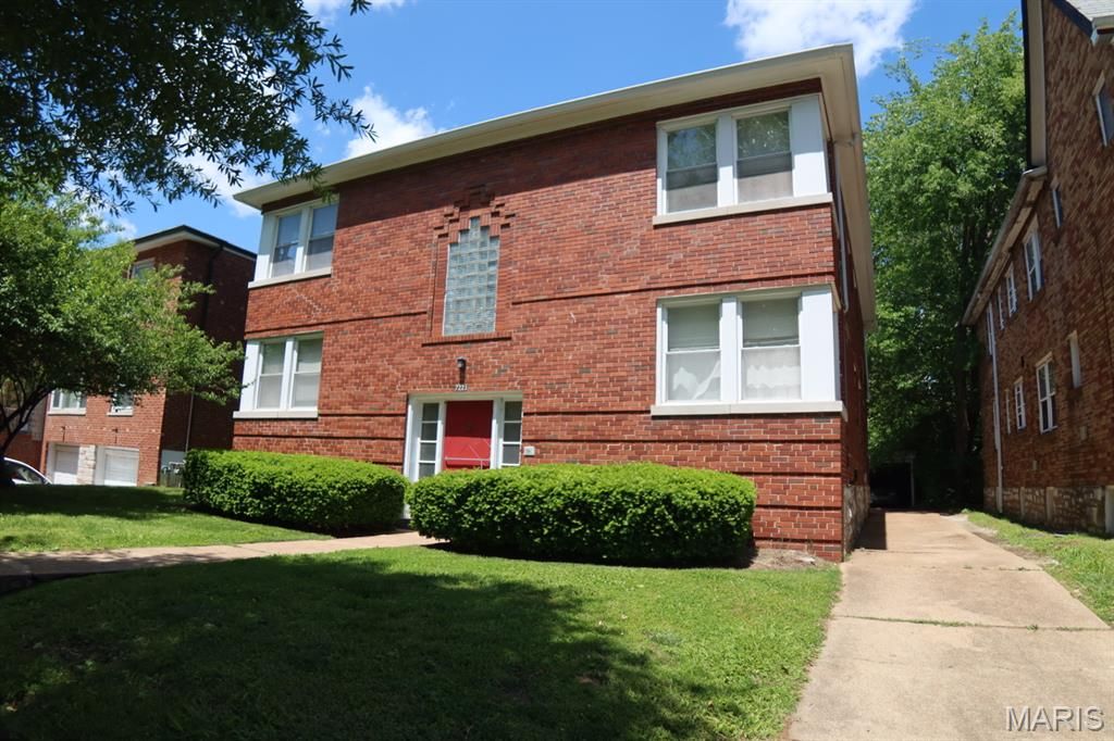 Photo of 7221 Balson Avenue, University City, MO 63130 (MLS # 26029148)