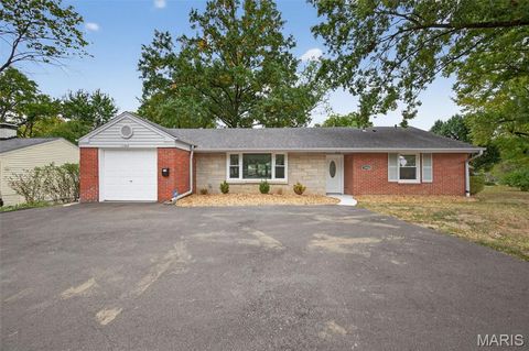 Tiny photo for 11922 Big Bend Road, Kirkwood, MO 63122 (MLS # 25068946)
