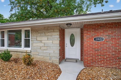 Tiny photo for 11922 Big Bend Road, Kirkwood, MO 63122 (MLS # 25068946)
