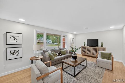 Tiny photo for 11922 Big Bend Road, Kirkwood, MO 63122 (MLS # 25068946)