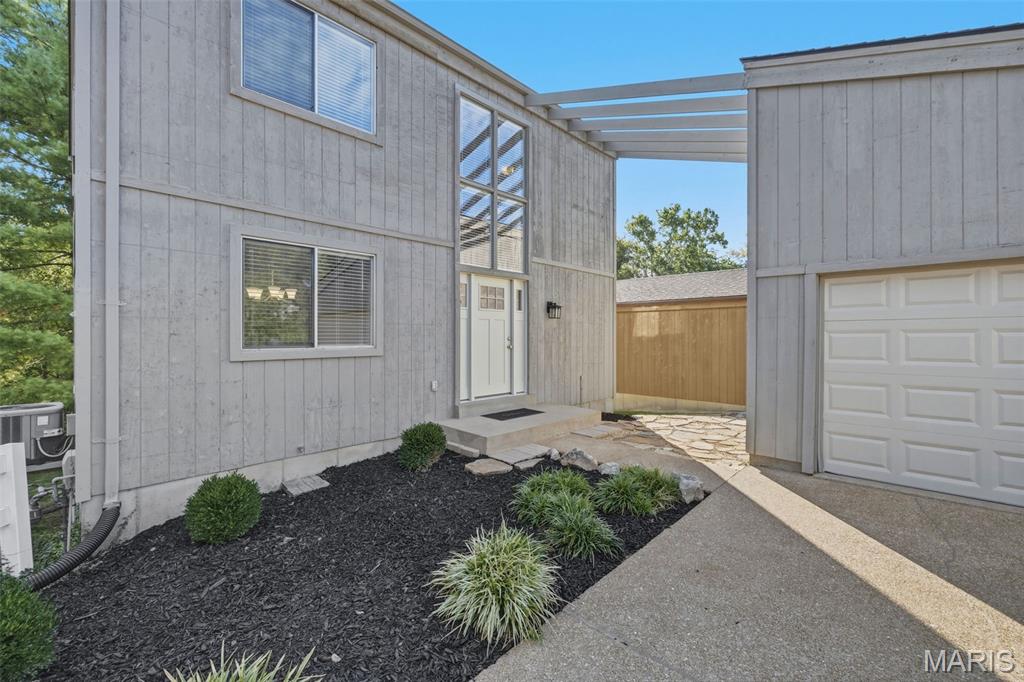 1675 Country Hill Lane