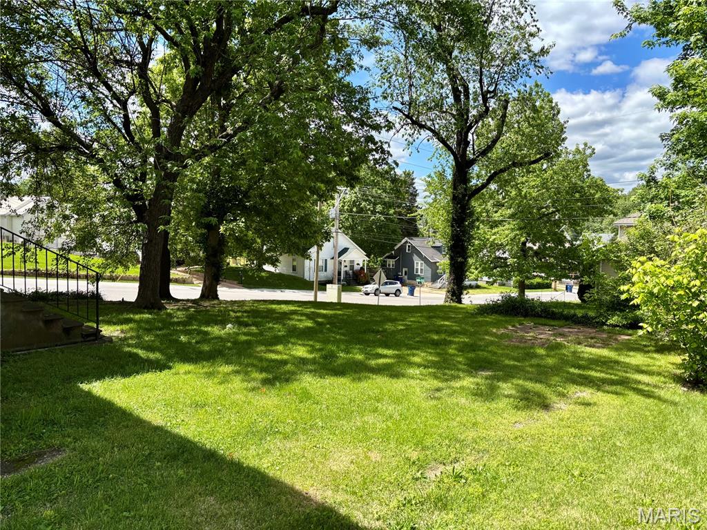 E A Kamps Riverview - Residential