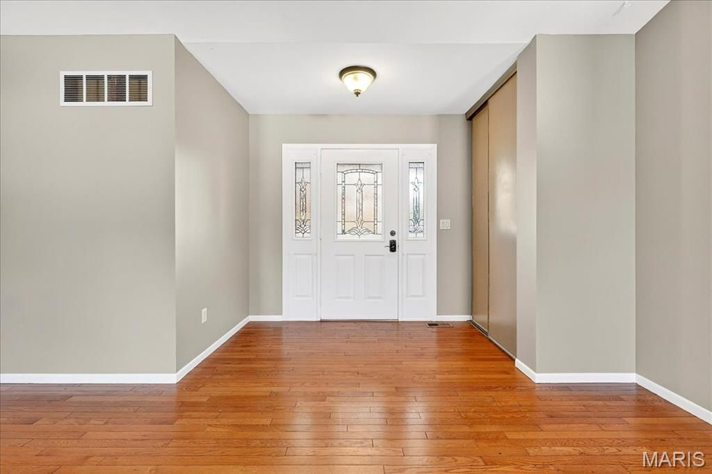 Photo of 14 Horizon Drive, St Peters, MO 63376 (MLS # 25067927)