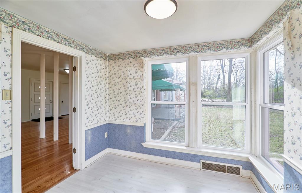 Bellerive Acres - Residential