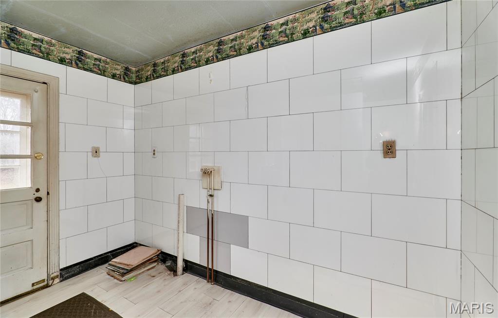 Bellerive Acres - Residential
