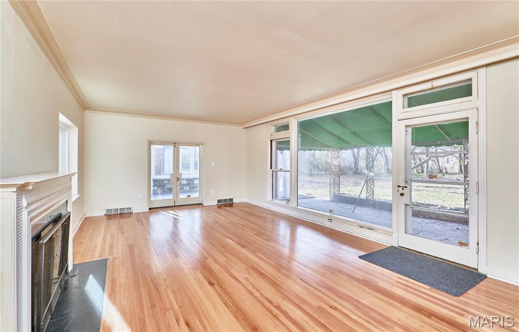 Bellerive Acres - Residential