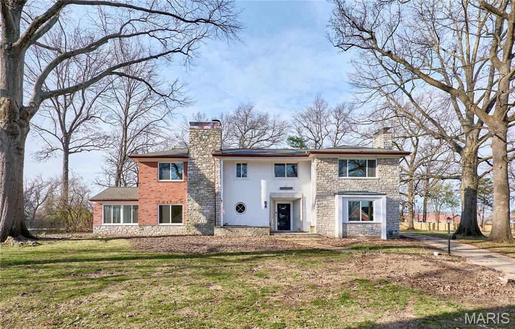 Bellerive Acres - Residential