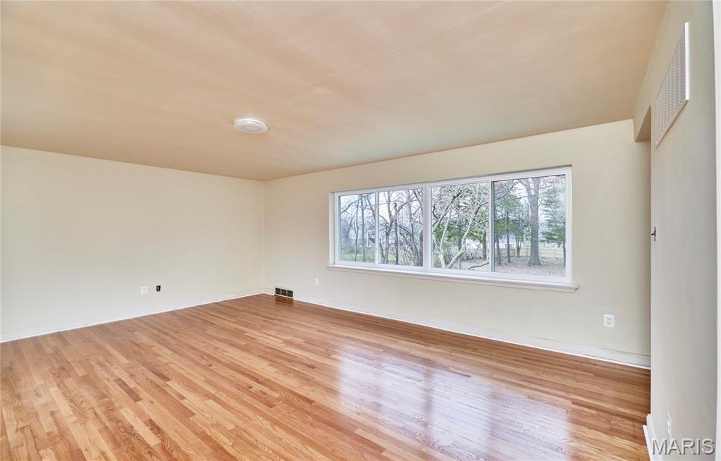 Bellerive Acres - Residential