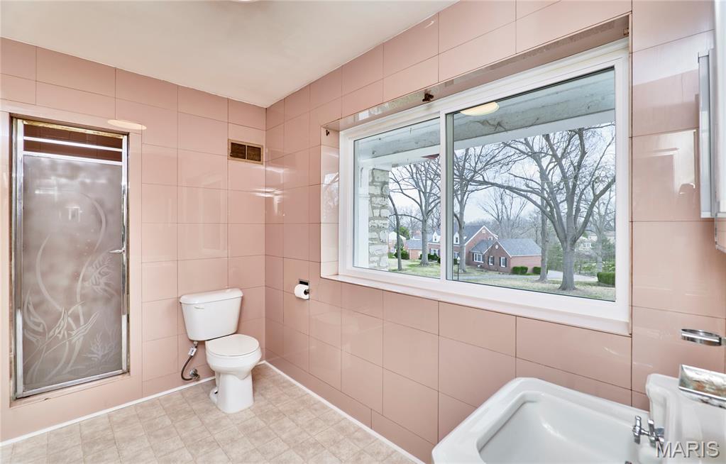 Bellerive Acres - Residential
