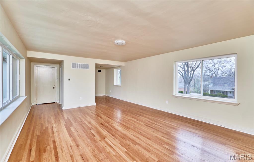 Bellerive Acres - Residential