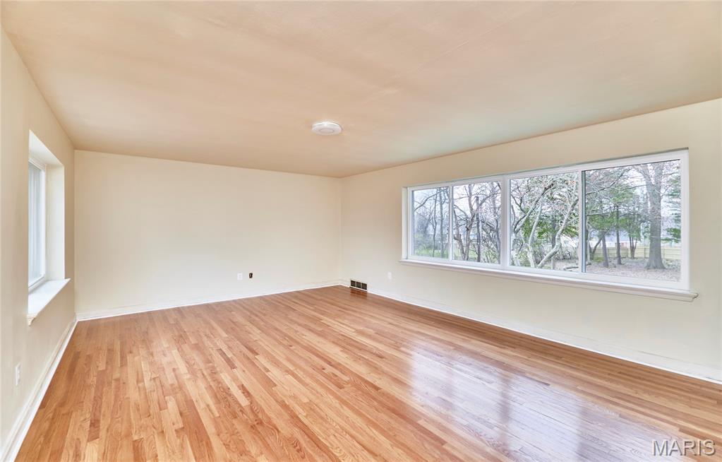 Bellerive Acres - Residential