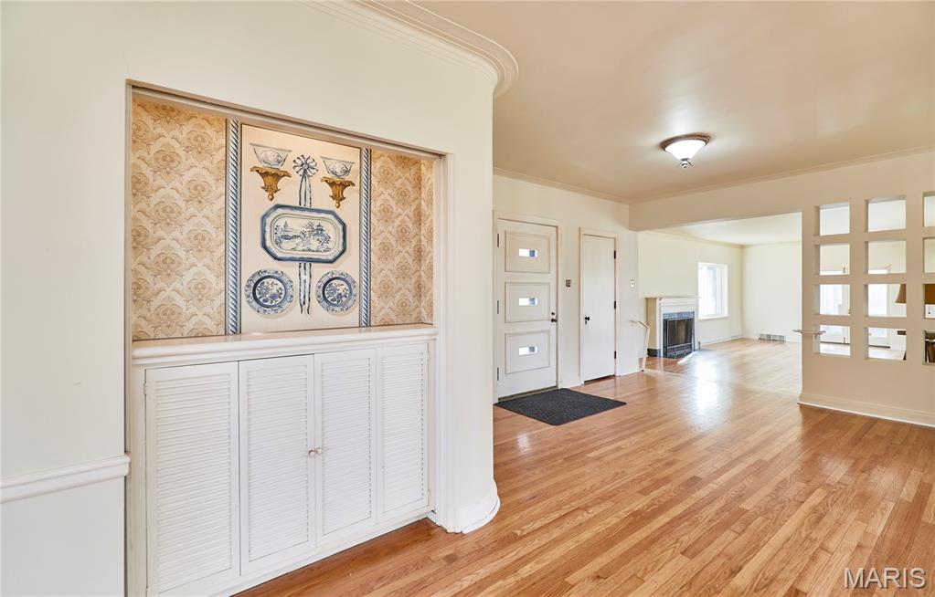 Bellerive Acres - Residential