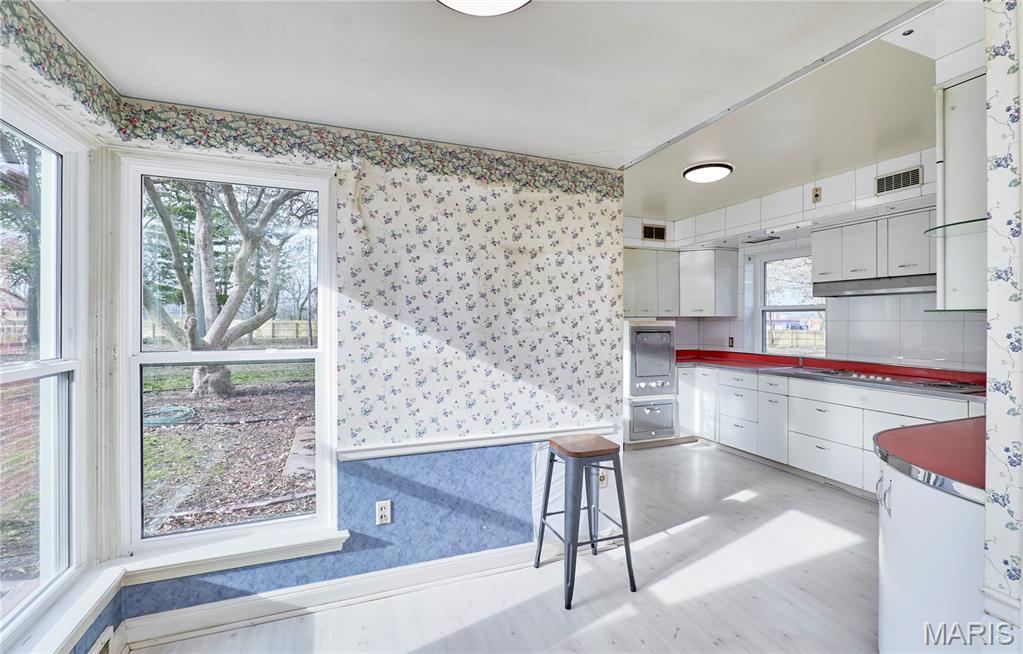 Bellerive Acres - Residential