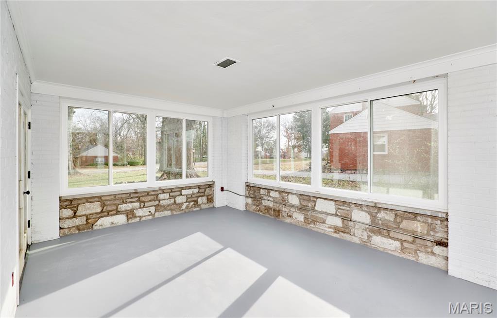 Bellerive Acres - Residential
