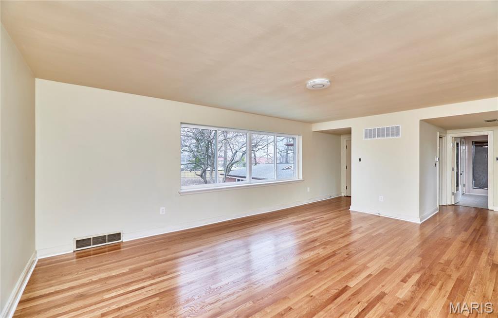 Bellerive Acres - Residential