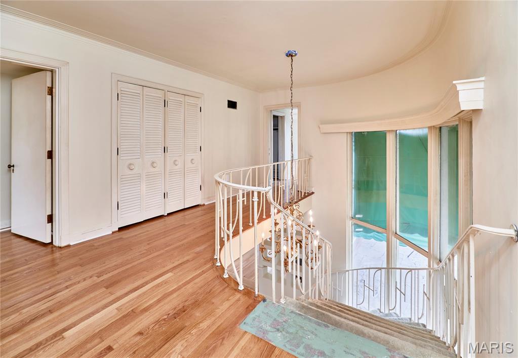 Bellerive Acres - Residential