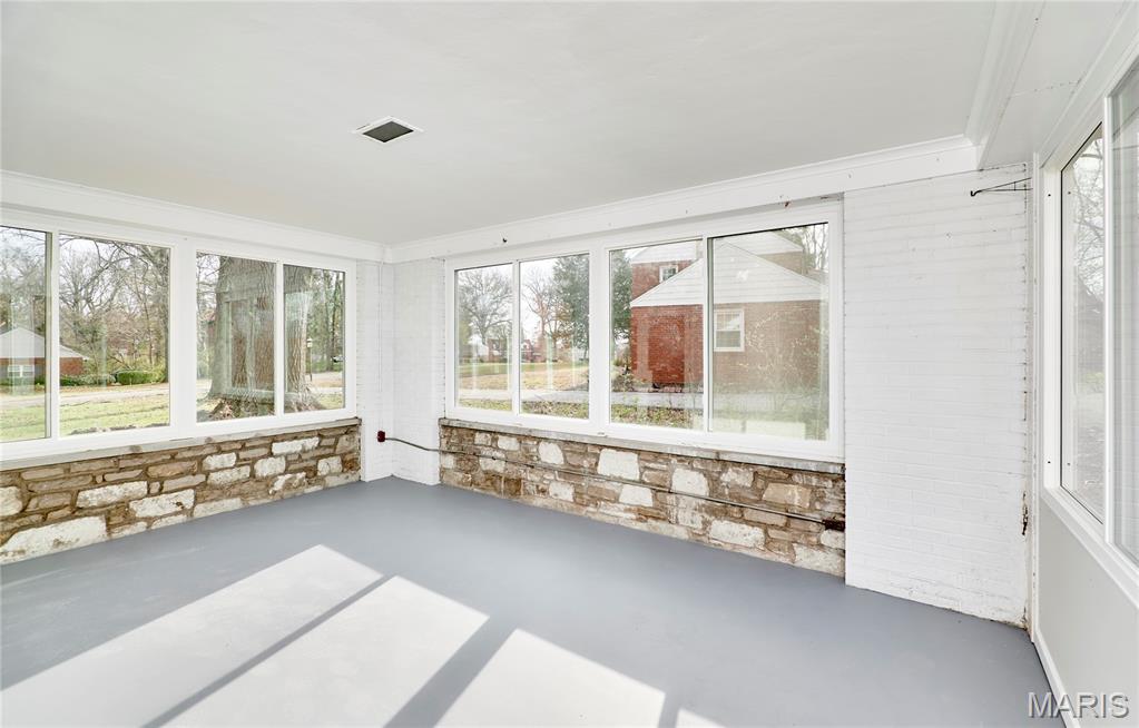 Bellerive Acres - Residential