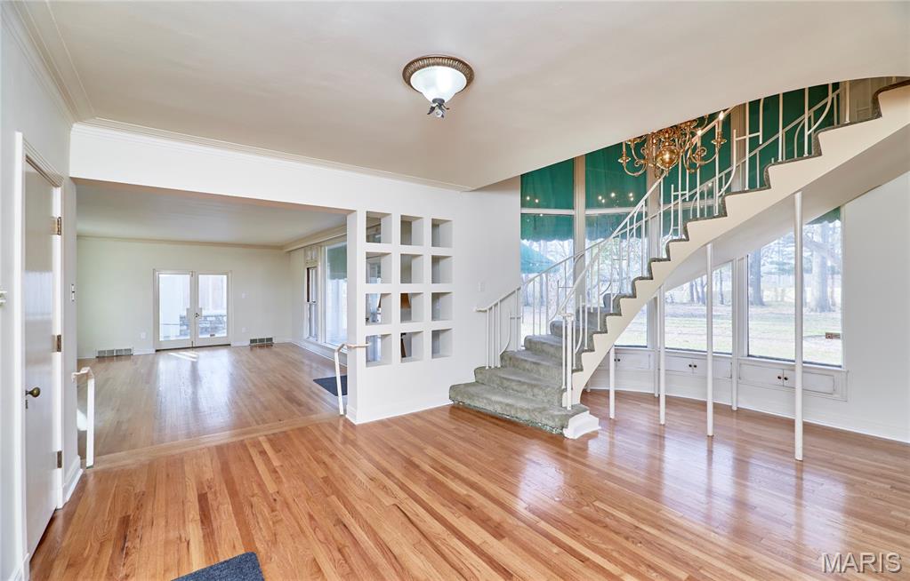 Bellerive Acres - Residential