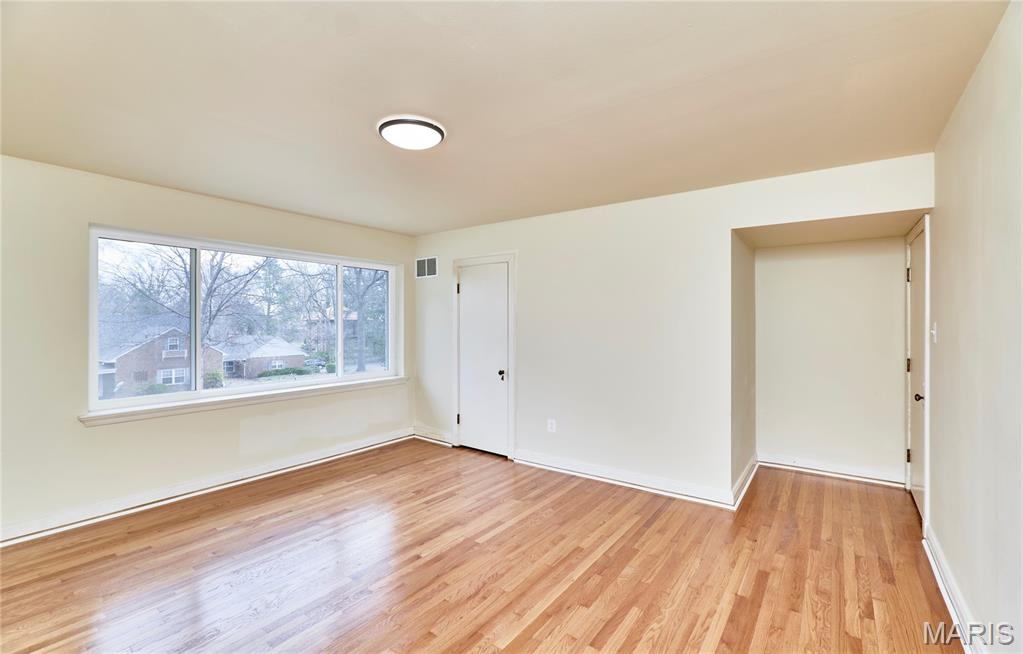 Bellerive Acres - Residential